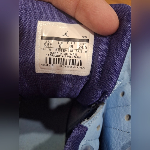 Jordan Light Blue and Navy Men's Shoes - Picture 7 of 7